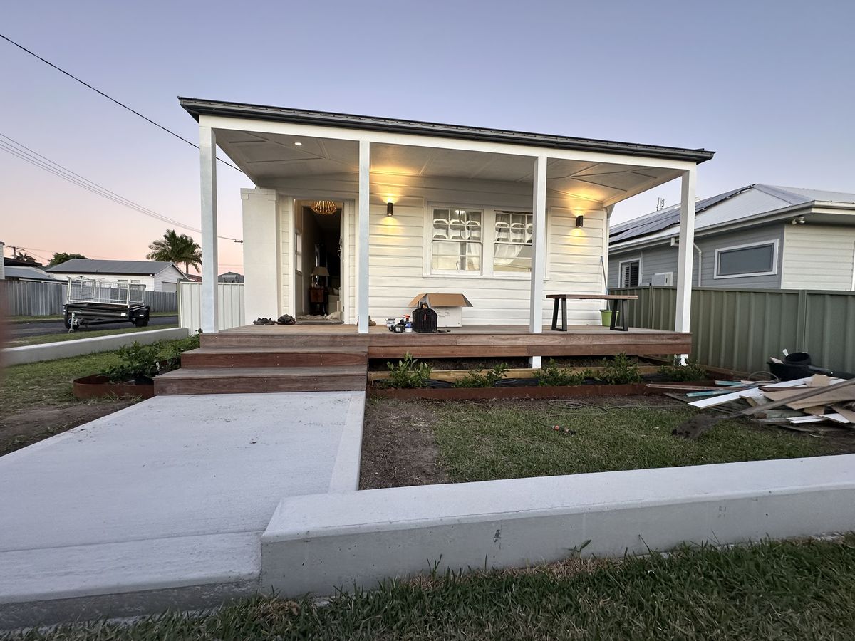 Exterior feature lighting installation